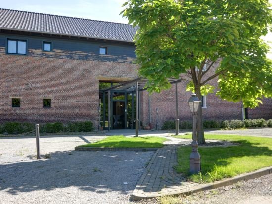 Burg Obbendorf pet-friendly hotel Niederzier