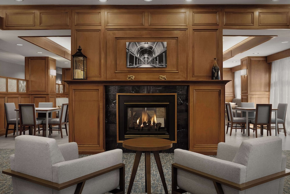 Hampton Inn Waterloo Cedar Valley - photo 5