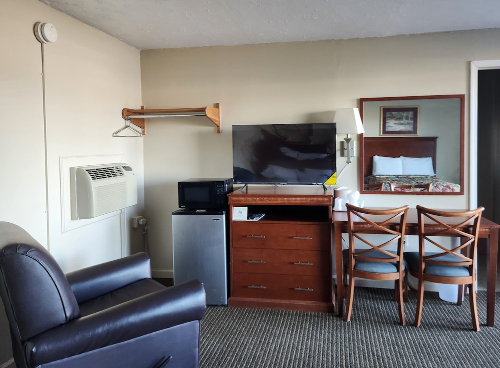 Royal Motel - photo 20