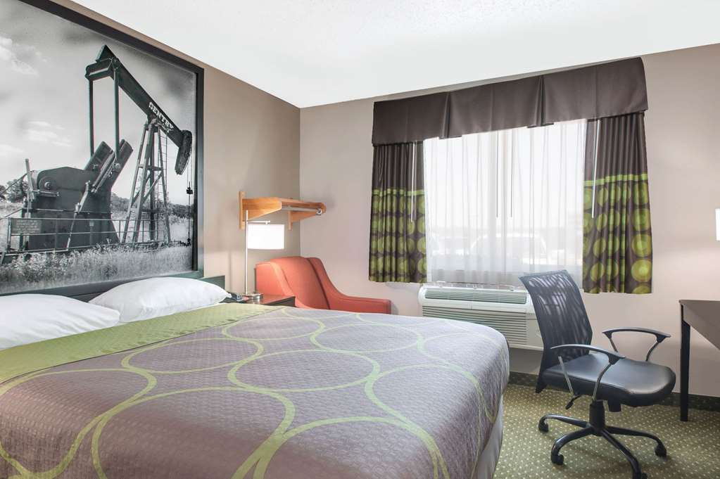 Super 8 by Wyndham Bedford DFW Airport West - photo 9