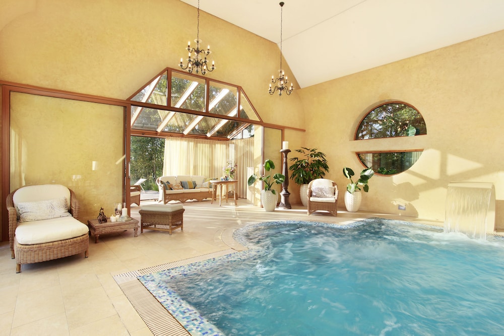 Kashubian Lodge & Spa — 4-Star Luxury Hotel in Przywidz, Poland