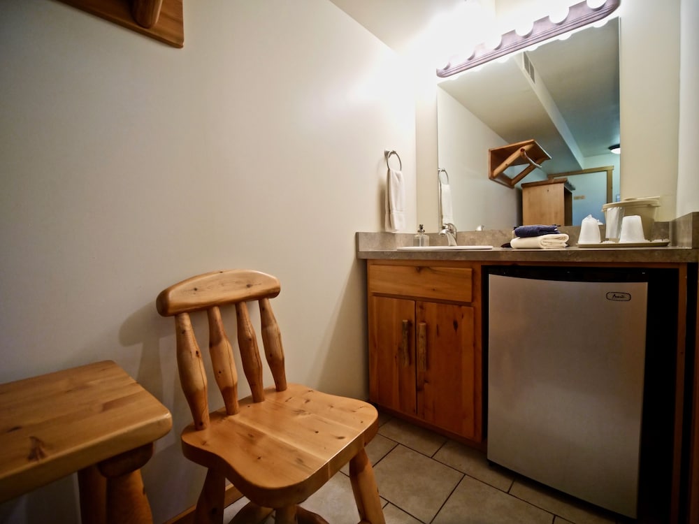 Whaleback Inn - photo 22