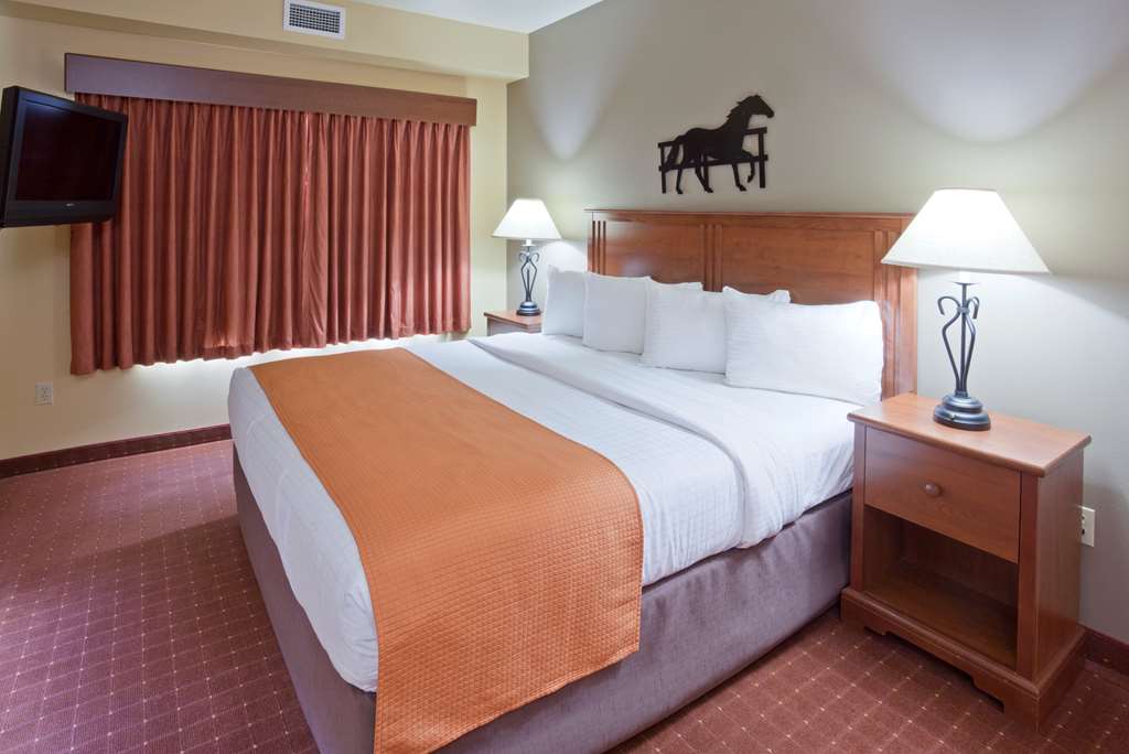 AmericInn by Wyndham Fargo Medical Center - photo 25