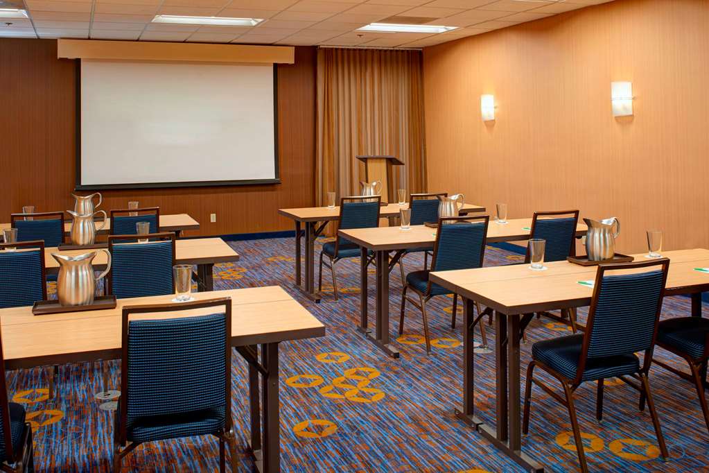 Sonesta Select Detroit Auburn Hills - photo 25