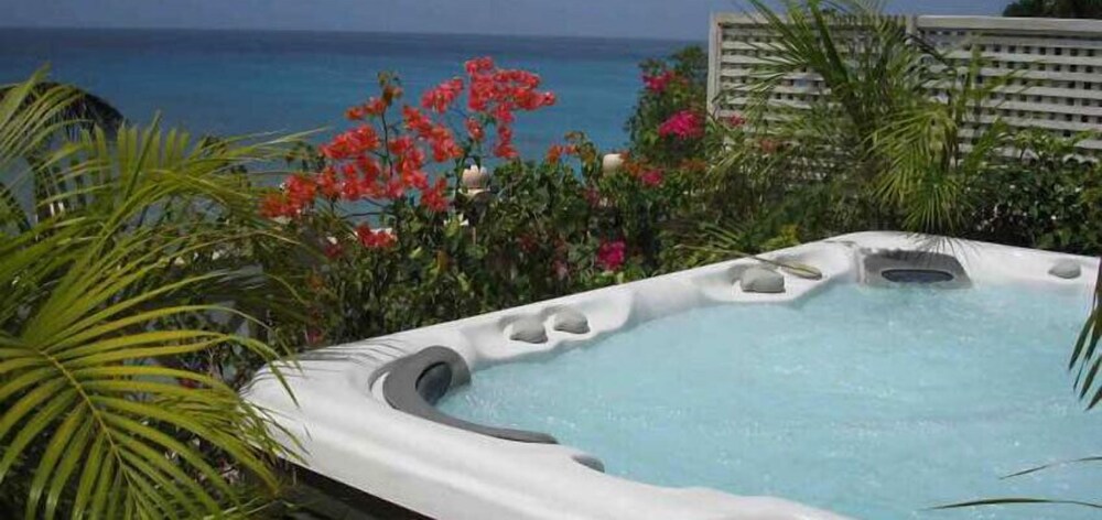 Reeds House — 4-Star Luxury Hotel in Holetown, Barbados