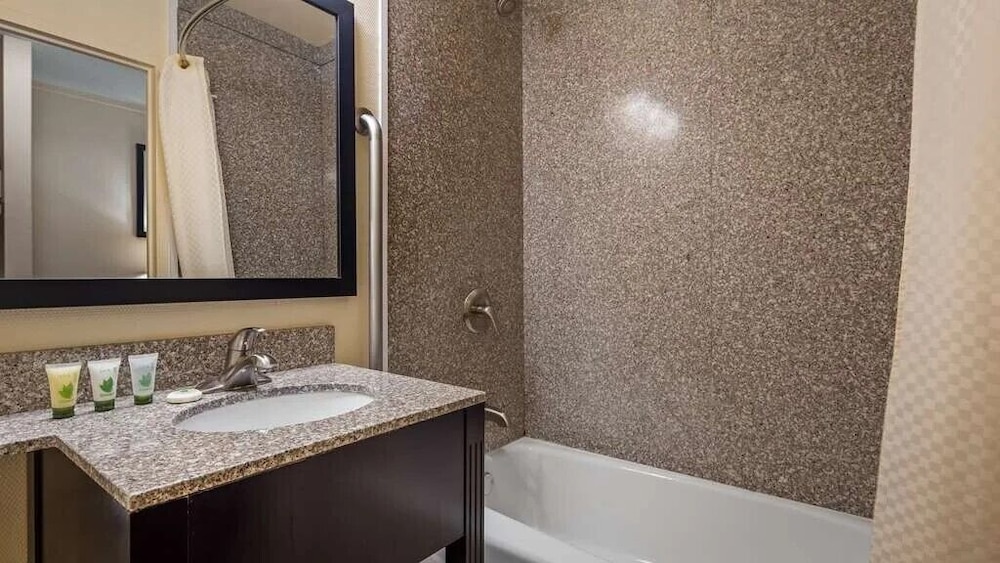 Days Inn by Wyndham St. Charles IL - photo 20