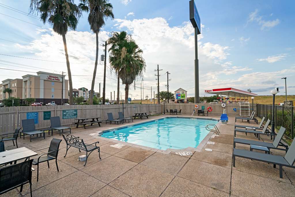 La Quinta Inn by Wyndham Corpus Christi North - photo 52