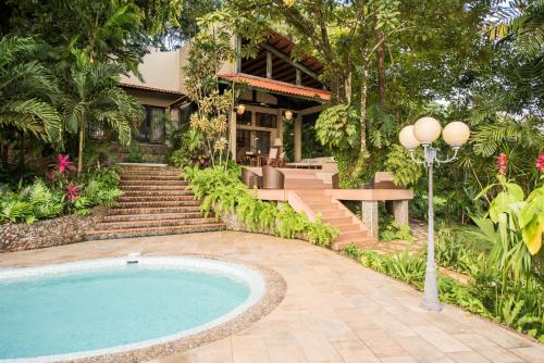 Mountain Retreat — Aserrio De Gariche