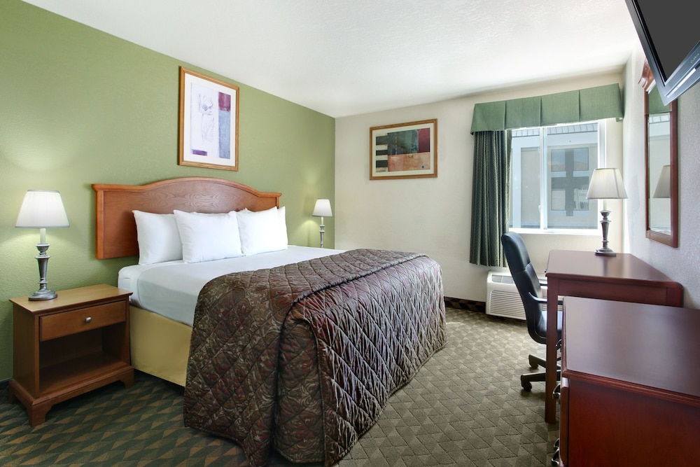 Days Inn by Wyndham Darien - photo 3