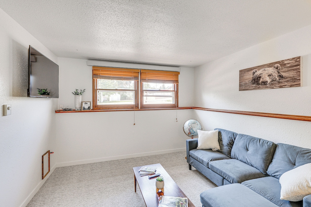 Quiet Rapid City Getaway Near Dinosaur Park — 4-Star Luxury Hotel in Rapid City, United States