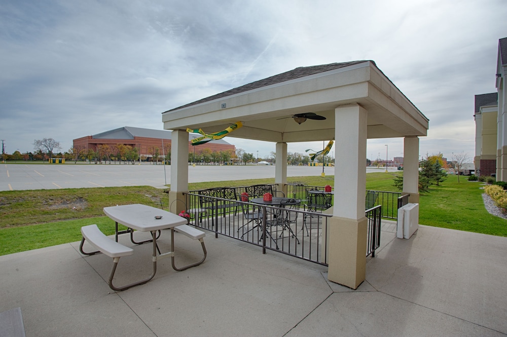 Candlewood Suites Fargo N. Dakota State University by IHG - photo 55