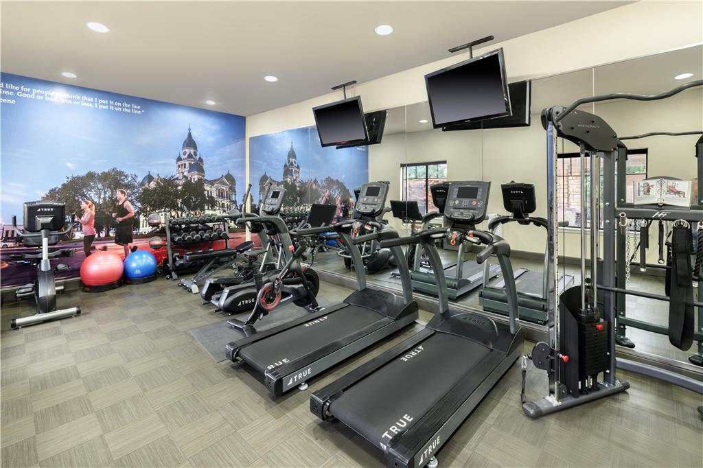 Best Western Premier Crown Chase Inn & Suites - photo 9
