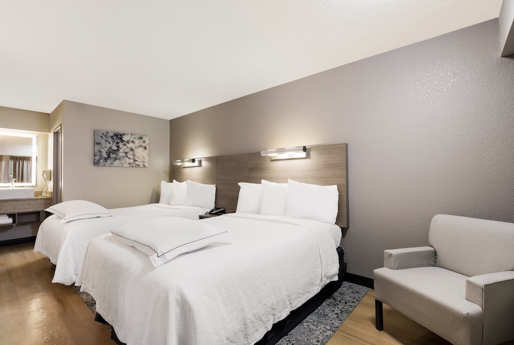Red Roof Inn PLUS Chicago Naperville - photo 16