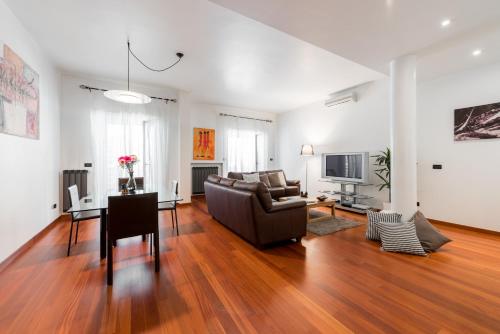 Suite Amendola Luxury apartment — 4-Star Luxury Hotel in Bari, Italy