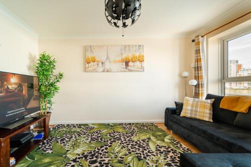 Excel London Riverview Luxury Apartment Sleep 6 Free Parking Playstation 4 — 4-Star Luxury Hotel in London, United Kingdom