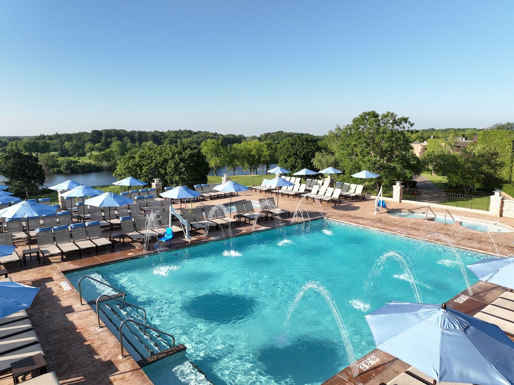 Grand Geneva Resort & Spa — 4-Star Luxury Hotel in Lake Geneva, United States