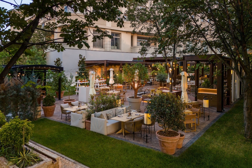 מזון ומשקאות