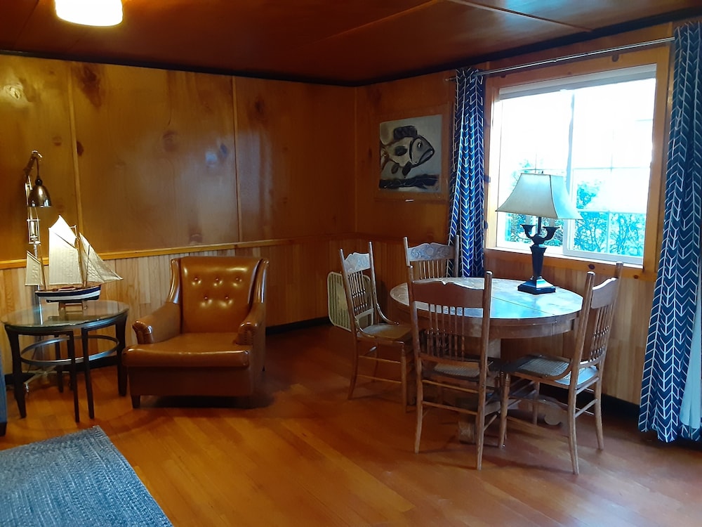 Anchor Inn Resort - photo 47