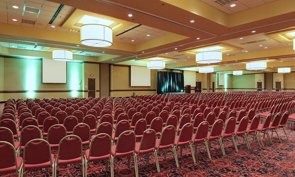 Holiday Inn Springdale Fayetteville Area by IHG - photo 40