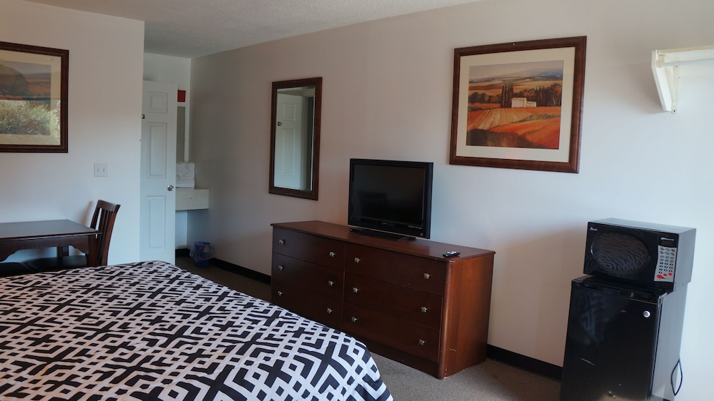 Classic Motor Lodge West Green - photo 10