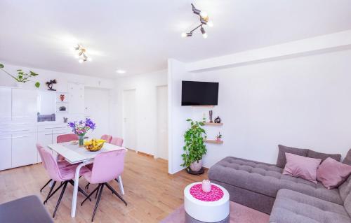 Apartment Lukre