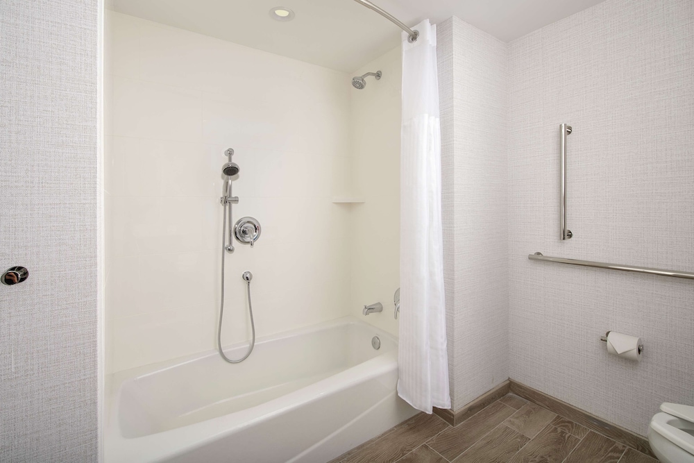 Hilton Garden Inn Miami Brickell South - photo 15