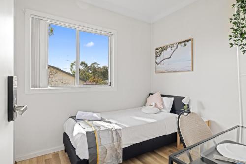 Single Room Quaint Spot In Marayong Centrally Located Shared Bathroom — Blacktown
