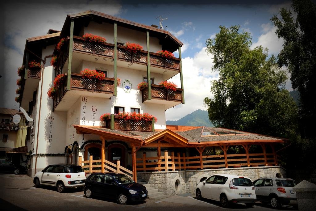 Albergo Genzianella in Roncone, Italy