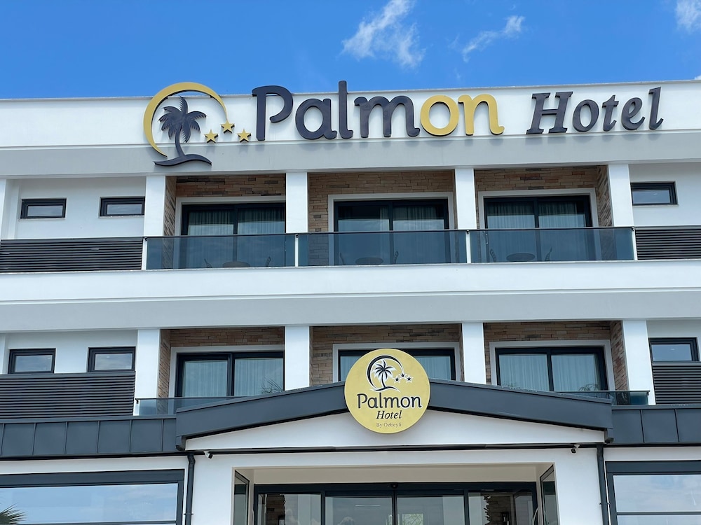 Palmon Hotel in Erdek, Turkey