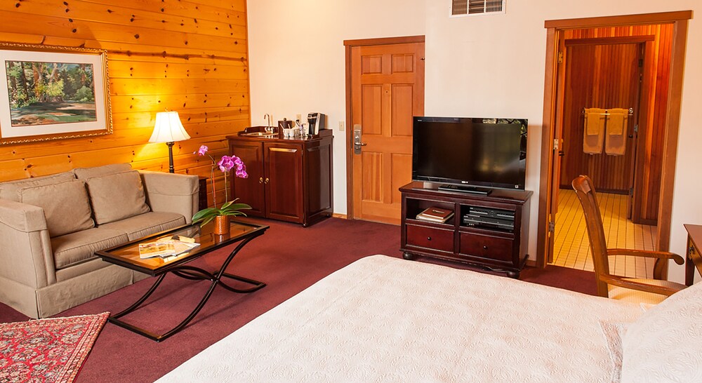 The Stanford Inn By The Sea Eco Resort - photo 11