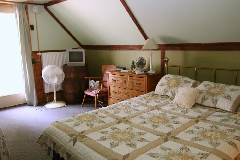 Salt Ash Inn - photo 40