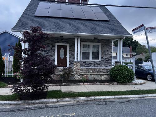 Mount Pleasant Hideaway — Providence