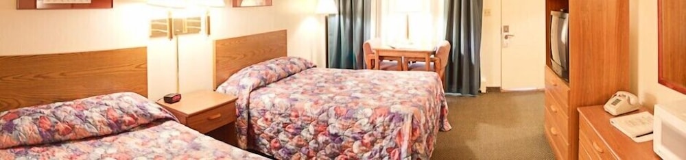 Big Sky Motel - photo 4