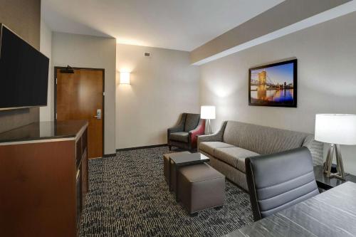 Drury Plaza Hotel Cincinnati Florence - photo 18