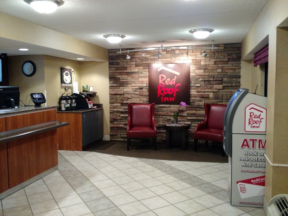 Red Roof Inn Utica - photo 3