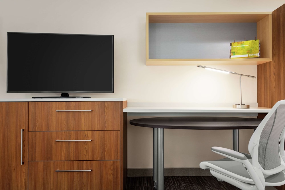 Home2 Suites by Hilton Woodbridge Potomac Mills - photo 13