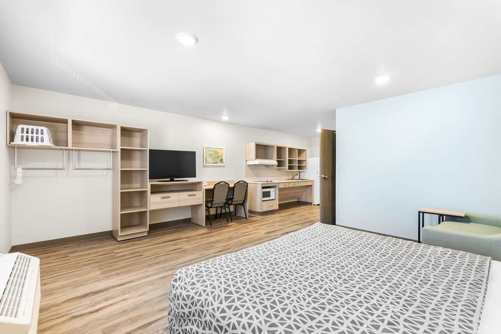 Woodspring Suites Bluffdale Salt Lake City - photo 13