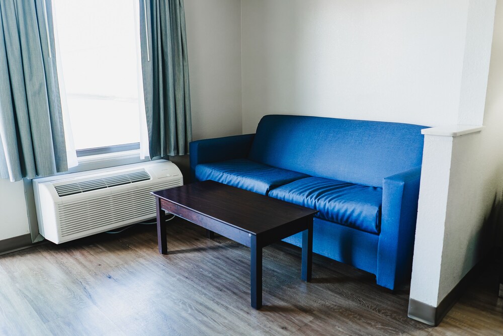 Quality Inn & Suites Monticello - photo 12