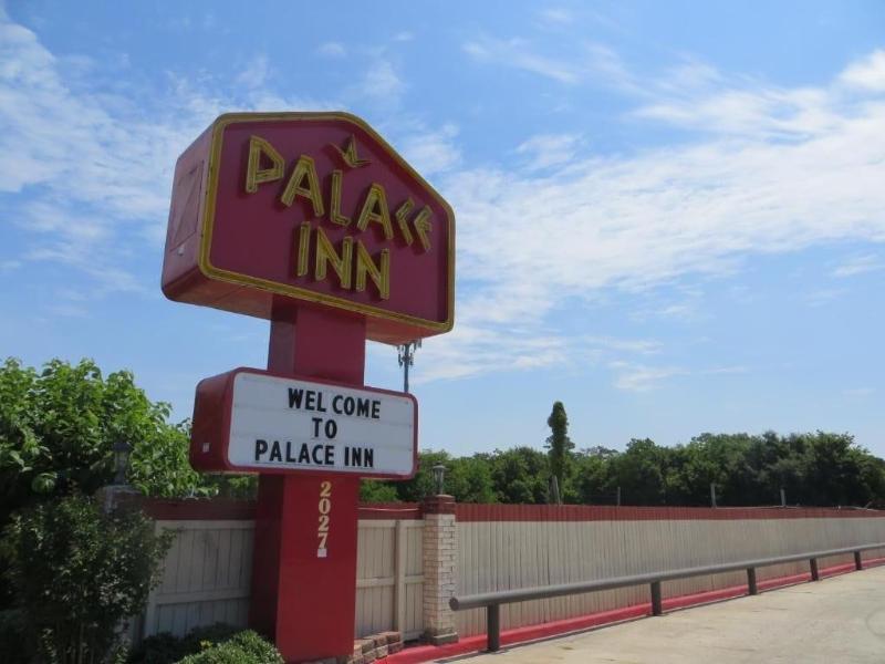 Palace Inn Wayside - last minute hotel in Houston
