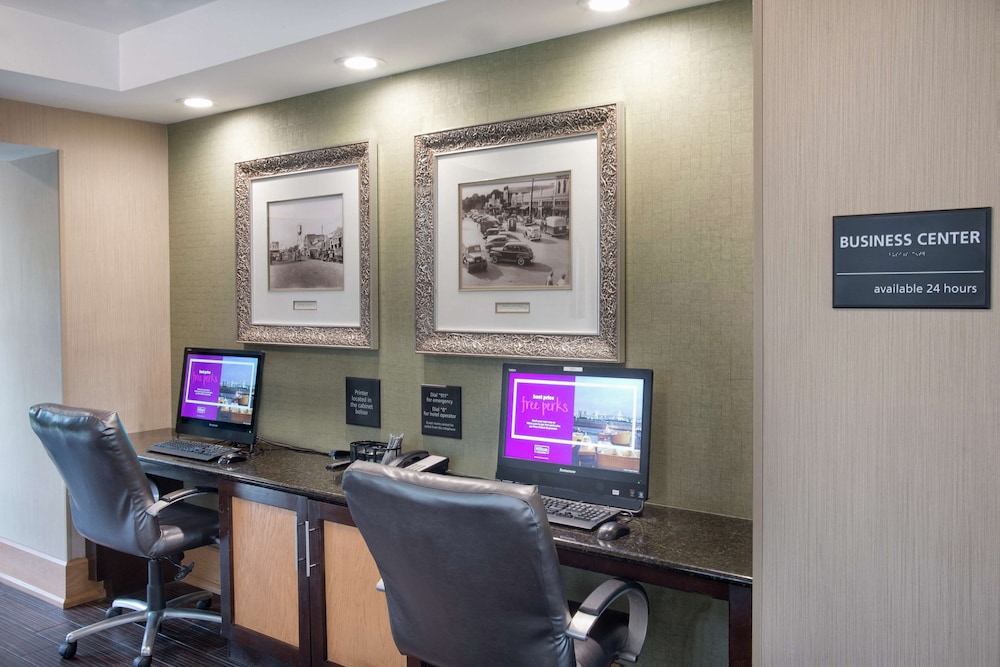 Hampton Inn Collierville - photo 31