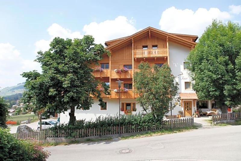 Garnì Iosc - carbon neutral hotel in Unknown City