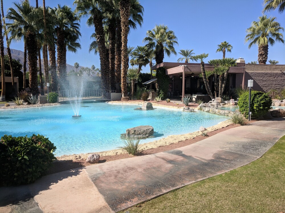Desert Isle of Palm Springs by Diamond Resorts - photo 10