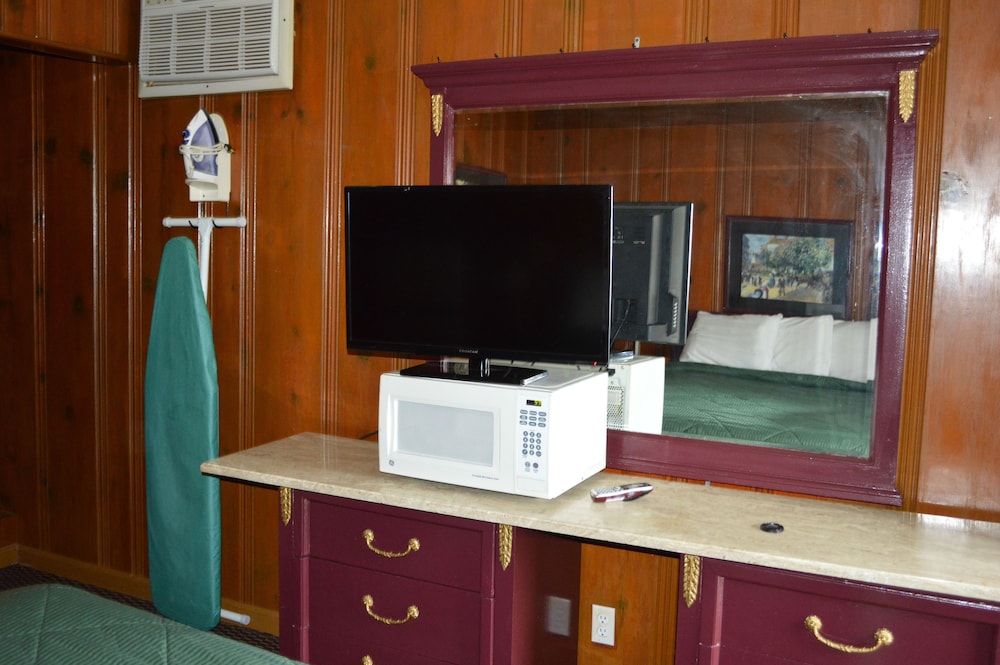 Great Lakes Motel - photo 8