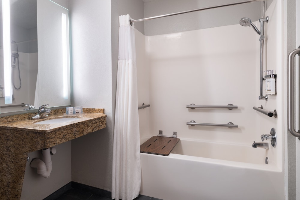 Staybridge Suites Columbus Dublin - photo 30