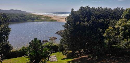 Black Rock Haven — 4-Star Luxury Hotel in Scottburgh, South Africa