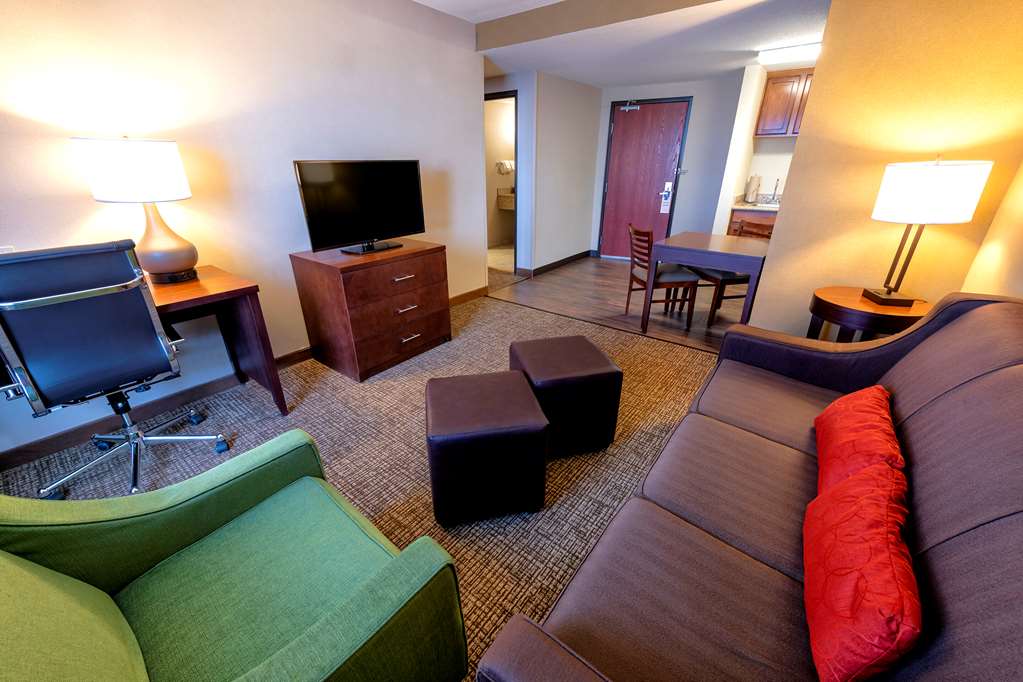 Comfort Suites Goodyear West Phoenix - photo 7