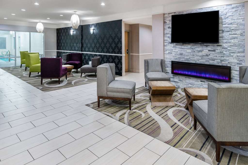 La Quinta Inn & Suites by Wyndham Roswell - photo 5