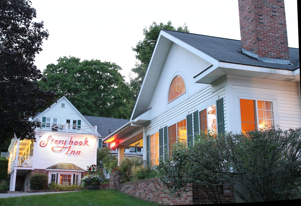 Storybook Inn & Suites - carbon neutral hotel in Bartlett