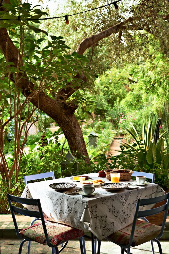 Le Jardin des Biehn - carbon neutral hotel in Fes