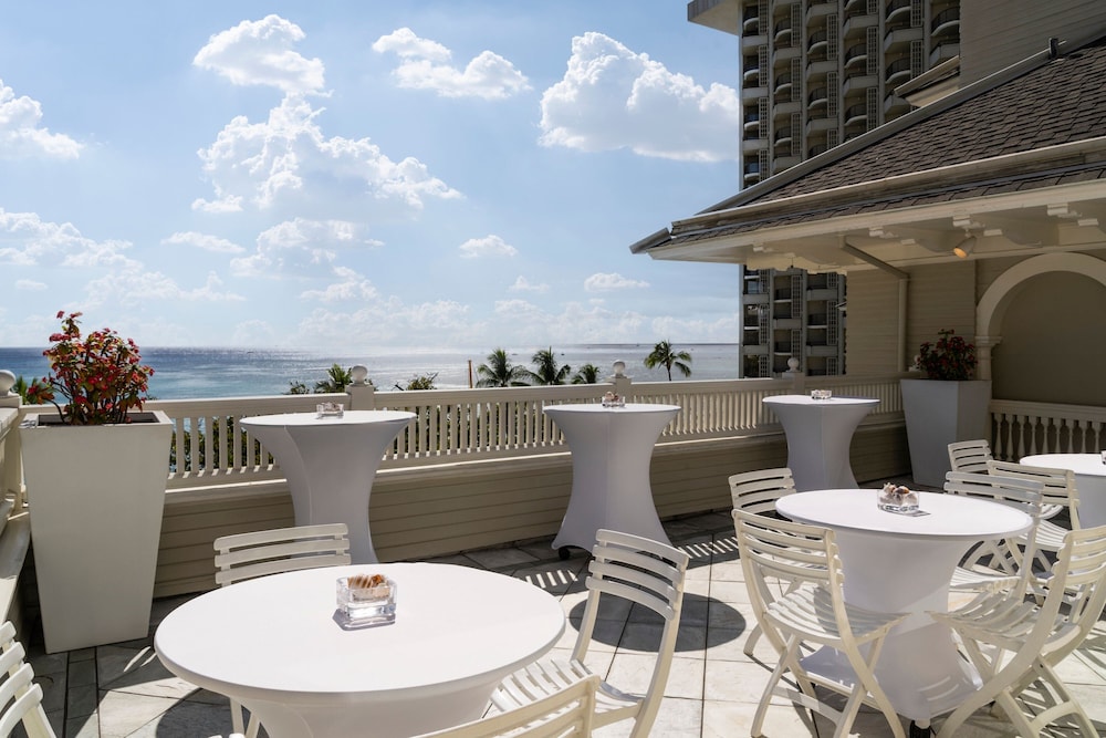 Moana Surfrider A Westin Resort & Spa Waikiki Beach - photo 12